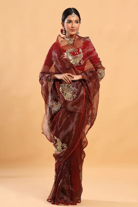 Ruar India Placement Embroidered Saree With Blouse 