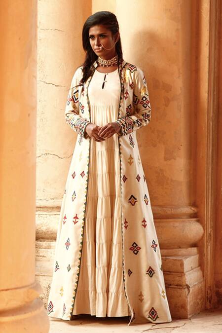 Samatvam By Anjali Bhaskar White Matka Cotton Round Anarkali With Embroidered Jacket Online at Aza Fashions Samatvam By Anjali Bhaskar_White Matka Cotton Round Anarkali With Embroidered Jacket _Online_at_Aza_Fashions