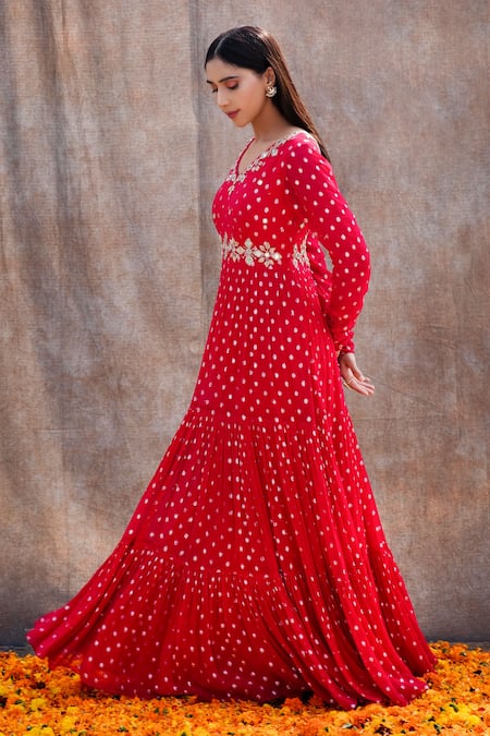 Silky Bindra_Pink Net, Georgette, Shantoon Mirror, Nakshi V Neck Tiered Anarkali With Dupatta _Online_at_Aza_Fashions
