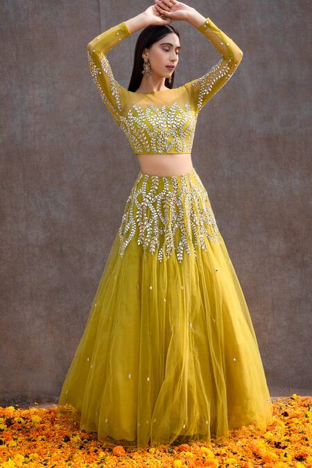 Buy_Silky Bindra_Green , Shantoon, Soft Mirror, Nakshi Boat Embroidered Bridal Lehenga Set _Online_at_Aza_Fashions