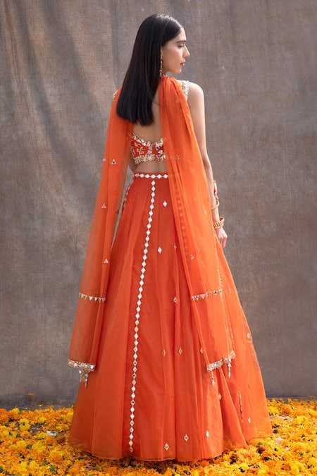 Silky Bindra_Orange Organza, Shantoon Mirror, Nakshi Sweetheart Neck Work Bridal Lehenga Set _Online_at_Aza_Fashions