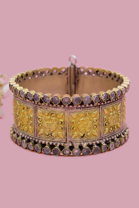 Buy Gold Plated Stones Fareena Carved Floral Bracelet by Sangeeta Boochra X  Deme Online at Aza Fashions.