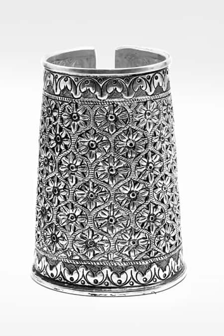 Sangeeta Boochra X Deme_Silver Plated Giti Floral Cuff Bracelet _Online_at_Aza_Fashions