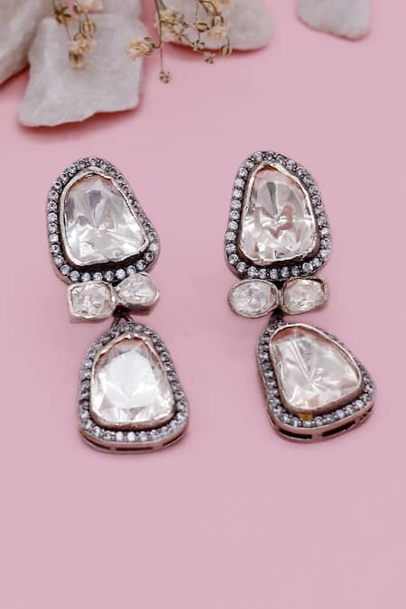 Sangeeta Boochra X Deme Mahroz Dangler Earrings 