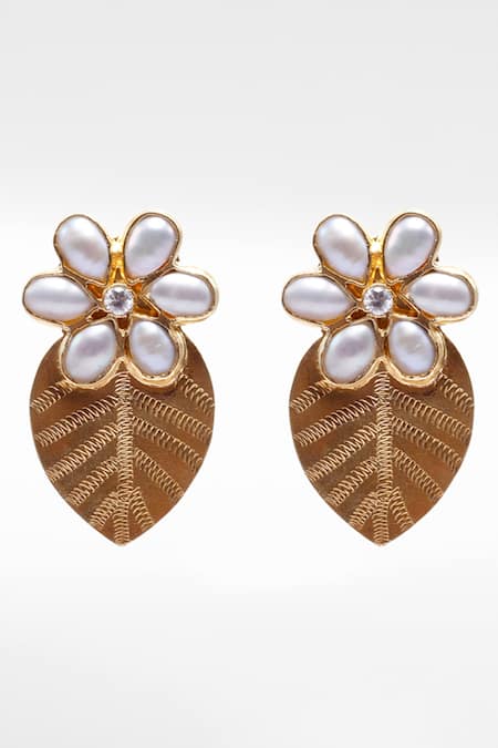 Sangeeta Boochra X Deme_Gold Plated Pearls Nargis Floral Shape Earrings _Online_at_Aza_Fashions