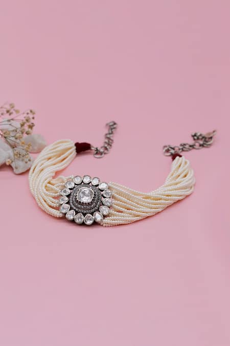 Sangeeta Boochra X Deme Arzu Pearl Choker 