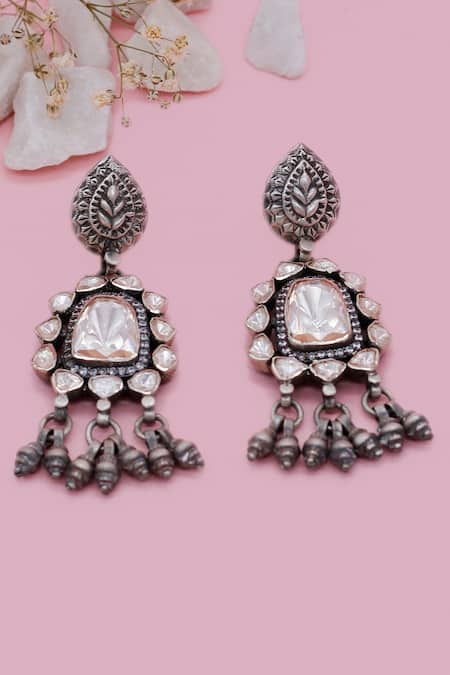 Sangeeta Boochra X Deme Shahwar Embellished Earrings 