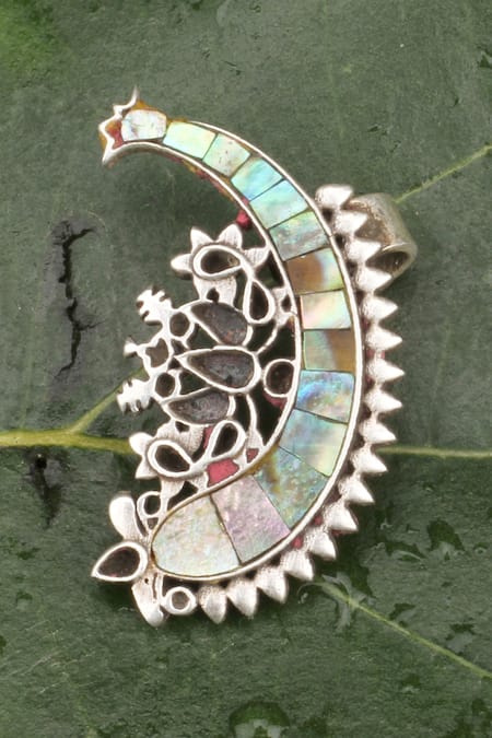 Buy_Sangeeta Boochra_Silver Plated Imitation Diamonds Melina Kundan Ear Cuffs _Online_at_Aza_Fashions