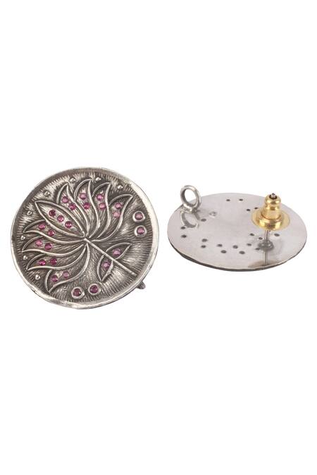 Sangeeta Boochra_Silver Plated Stones Floral Motif Studs _Online_at_Aza_Fashions