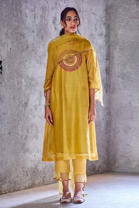 Shivani Bhargava Yellow Chanderi Embroidered Kurta Online at Aza Fashions Shivani Bhargava_Yellow Chanderi Embroidered Kurta _Online_at_Aza_Fashions