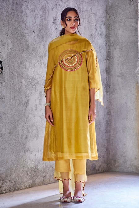 Shivani Bhargava Yellow Organza Silk Dupatta Online at Aza Fashions Shivani Bhargava_Yellow Organza Silk Dupatta _Online_at_Aza_Fashions