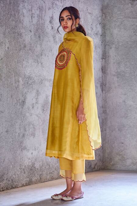 Buy Shivani Bhargava Yellow Chanderi Embroidered Kurta Online at Aza Fashions Buy_Shivani Bhargava_Yellow Chanderi Embroidered Kurta _Online_at_Aza_Fashions