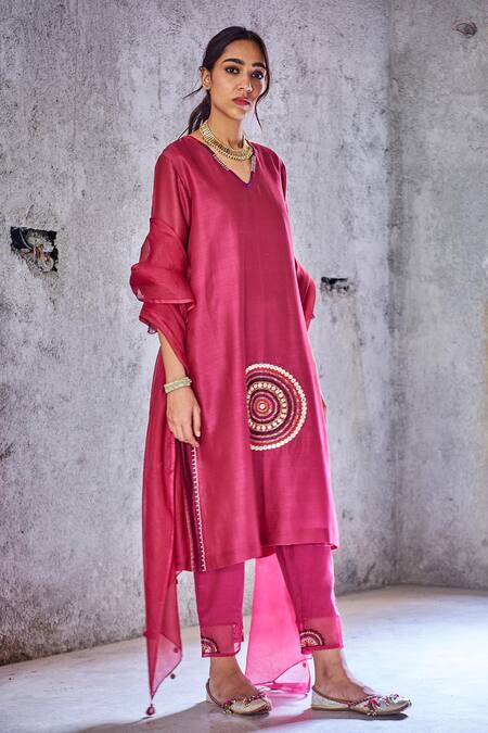Shivani Bhargava Pink Chanderi Embroidered Kurta Online at Aza Fashions Shivani Bhargava_Pink Chanderi Embroidered Kurta _Online_at_Aza_Fashions