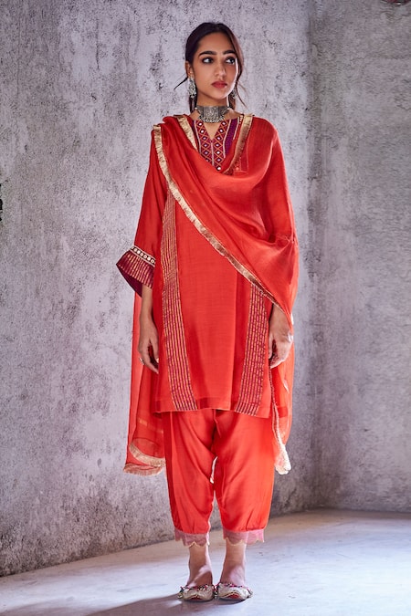 Shivani Bhargava Red Kota Silk Dupatta 