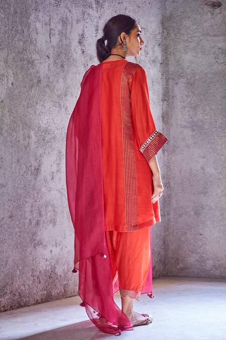 Shop Shivani Bhargava Red Chanderi Embroidered Kurta at Aza Fashions Shop_Shivani Bhargava_Red Chanderi Embroidered Kurta _at_Aza_Fashions
