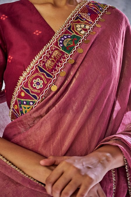 Buy Shivani Bhargava Pink Tissue Chanderi Handwoven Saree Online at Aza Fashions Buy_Shivani Bhargava_Pink Tissue Chanderi Handwoven Saree _Online_at_Aza_Fashions