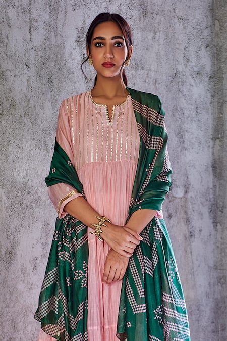 Buy_Shivani Bhargava_Green Organza Silk Bandhani Print Dupatta _Online_at_Aza_Fashions