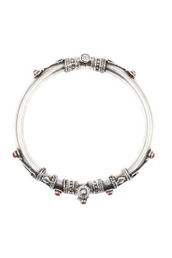 Sangeeta Boochra_Silver Plated Stones Handcrafted Carved Bangle _Online_at_Aza_Fashions