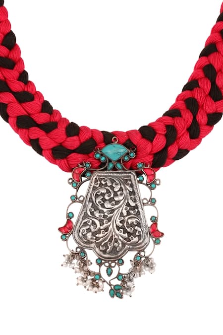 Sangeeta Boochra_Silver Plated Handcrafted Pendant Choker _Online_at_Aza_Fashions