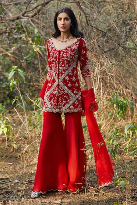 Sana Barreja Red Organza, Net V Neck Nitara Kurta Gharara Set Online at Aza Fashions Sana Barreja_Red Organza, Net V Neck Nitara Kurta Gharara Set _Online_at_Aza_Fashions