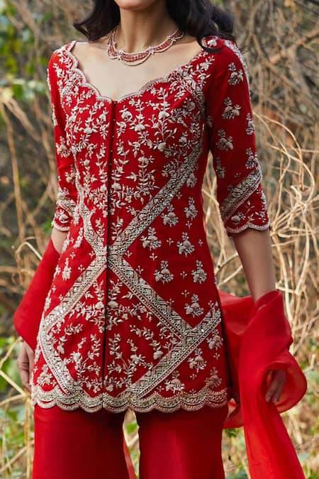 Sana Barreja Red Organza, Net V Neck Nitara Kurta Gharara Set at Aza Fashions Sana Barreja_Red Organza, Net V Neck Nitara Kurta Gharara Set _at_Aza_Fashions