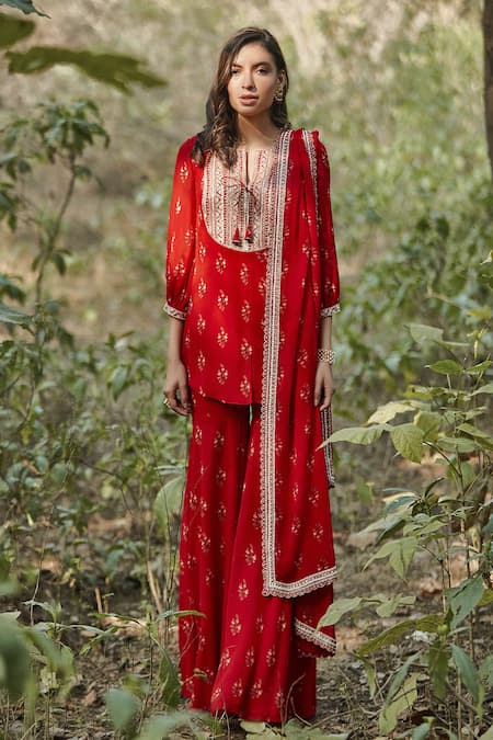 Shop Sana Barreja Red Georgette Round Gulnar Kurta Gharara Set at Aza Fashions Shop_Sana Barreja_Red Georgette Round Gulnar Kurta Gharara Set _at_Aza_Fashions