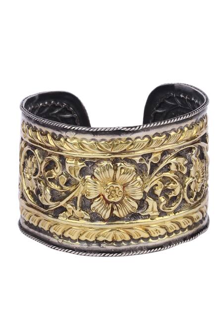 Buy_Sangeeta Boochra X Payal Singhal_Gold Plated Embroidery Leyla Handcrafted Bangle Single Pc _Online_at_Aza_Fashions
