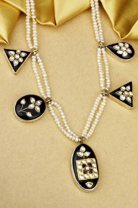 Sangeeta Boochra X Payal Singhal_Silver Plated Alizeh Kundan Embellished Pendant Necklace _Online_at_Aza_Fashions