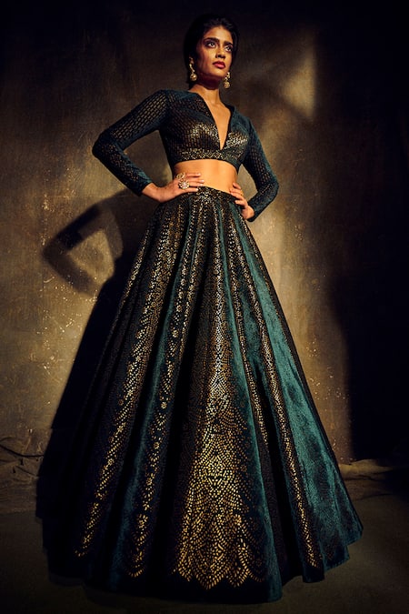 Popular Reception Trendy Cut Work Wedding Lehenga Choli, Reception Trendy Cut  Work Wedding Lehengas and Reception Trendy Cut Work Ghagra Chaniya Cholis  online shopping