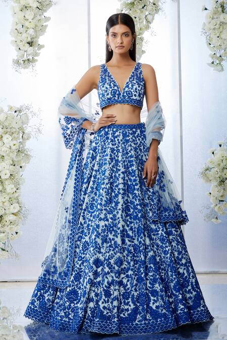 SAVE ₹4800 on Divastri DIVASTRI White & Navy Blue Semi-Stitched Lehenga &  Unstitched Blouse With Dupatta | Best Offer in India