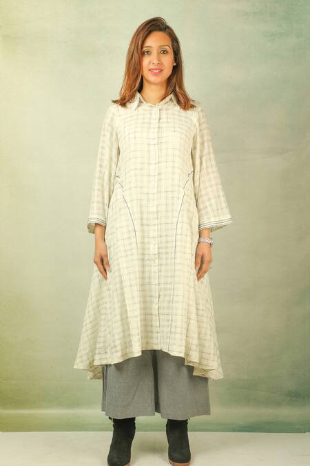 Buy_Ibai_White Handwoven Asymmetric Tunic_Online_at_Aza_Fashions