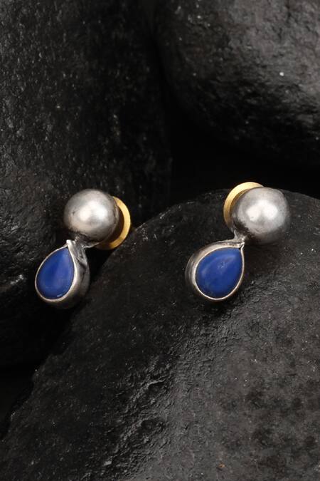 Buy_Sangeeta Boochra_Silver Plated Stones Handcrafted Studs _Online_at_Aza_Fashions