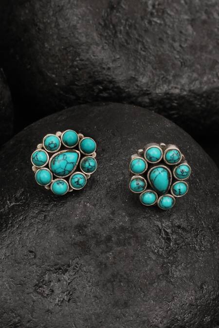 Buy_Sangeeta Boochra_Silver Plated Stones Floral Studs _Online_at_Aza_Fashions