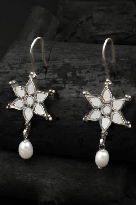 Buy_Sangeeta Boochra_Silver Plated Stones Floral Drop Danglers _Online_at_Aza_Fashions