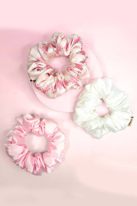 Buy_Hair Drama CO_White Printed Flamingo Satin Scrunchies Set Of 3_Online_at_Aza_Fashions