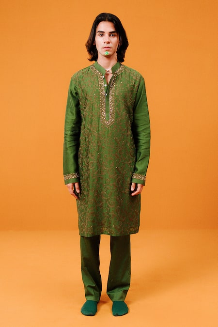 Wabi Sabi By Anshum-Ritesh Green Chanderi Mirrors Scrolls Aari Embroidered Kurta Set 