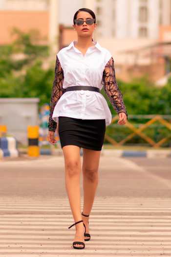 Devina Juneja_Black Chains Leather Belt With Danglings _Online_at_Aza_Fashions