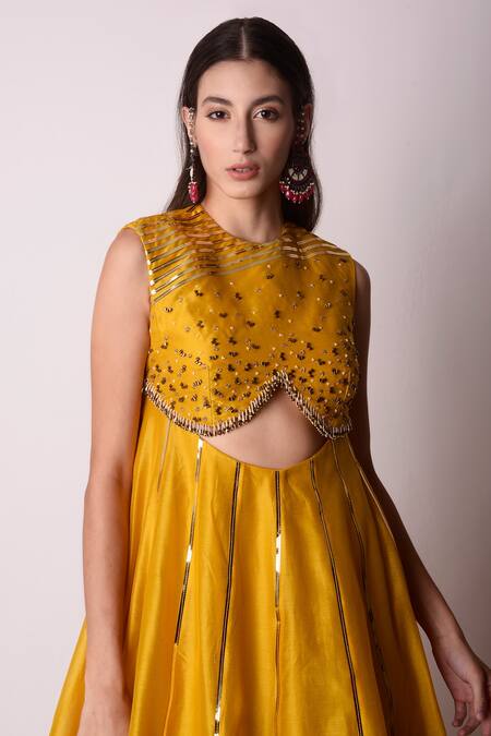 Buy_Shwetanga_Yellow Chanderi Gota Patti, Cutdana And Beads Round Anarkali With Dupatta _Online_at_Aza_Fashions
