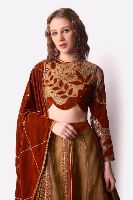 Buy_Shwetanga_Brown Tissue, Velvet Leaf, Sequin, Zari Round Embroidered Lehenga Set _Online_at_Aza_Fashions