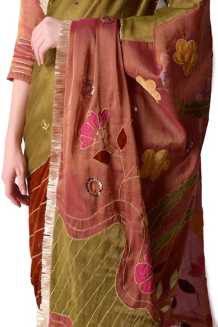 Shwetanga_Multi Color Tissue Embroidery Floral Sweetheart Neck Saree With Blouse _at_Aza_Fashions