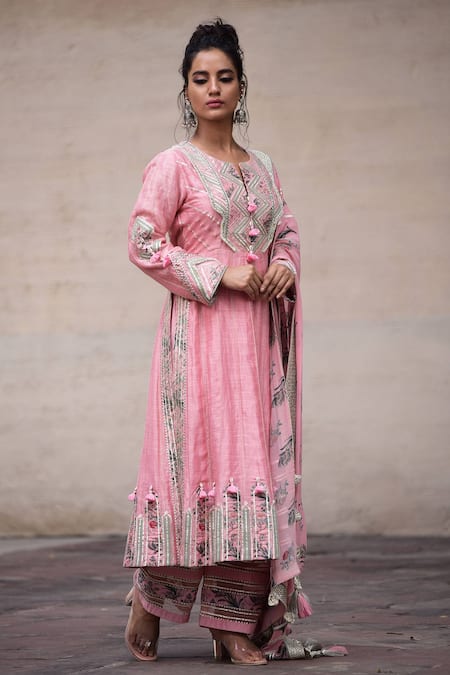 Shop_Simar Dugal_Pink Chanderi Kurta Set  _at_Aza_Fashions