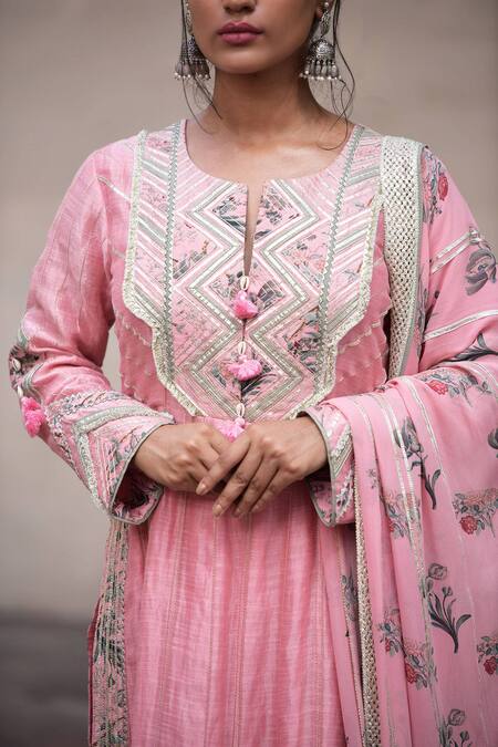 Simar Dugal_Pink Chanderi Kurta Set  _Online_at_Aza_Fashions
