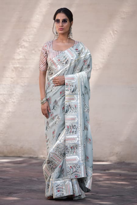 Simar Dugal Blue Printed Saree With Blouse  