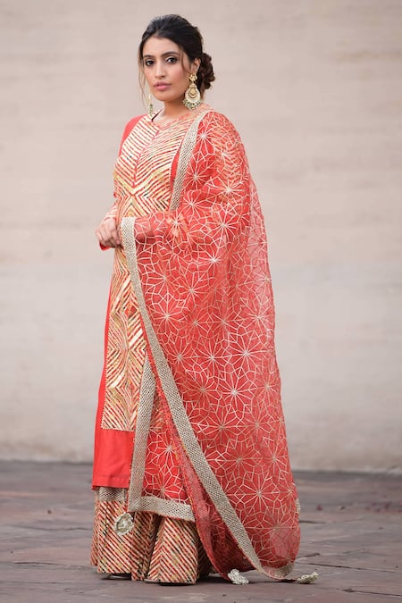 Simar Dugal Chanderi Kurta Set 