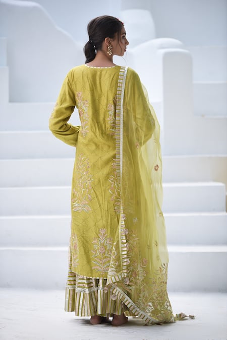 Simar Dugal Chanderi Kurta Set 