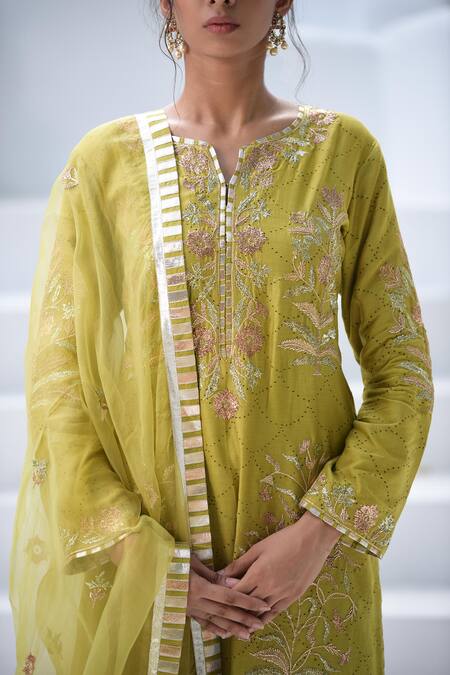Simar Dugal_Green Chanderi Kurta Set _Online_at_Aza_Fashions