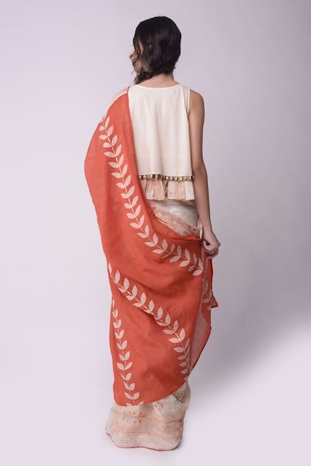 Shop_Shwetanga_White Organic Cotton Floral And Leaf Motifs, Printed Applique Saree With Blouse _at_Aza_Fashions