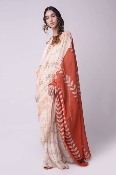 Shwetanga_White Organic Cotton Floral And Leaf Motifs, Printed Applique Saree With Blouse _Online_at_Aza_Fashions