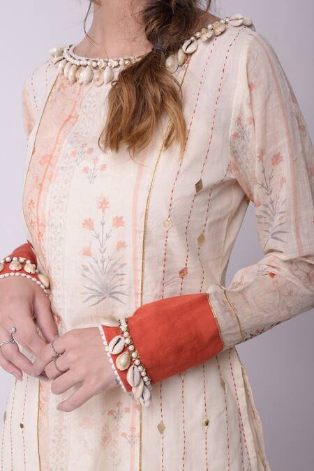 Shop_Shwetanga_White Organic Cotton Floral Motifs, Kantha , Mirror Printed Kurta Set _Online_at_Aza_Fashions