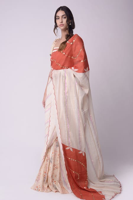 Shwetanga_White Organic Cotton Printed Floral Motifs Square Neck Saree With Smocked Top _Online_at_Aza_Fashions